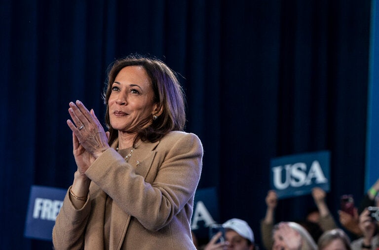 Kamala Harris en Carolina del Norte, donde lidera las últimas encuestas del Times/Siena sobre los estados indecisos. 