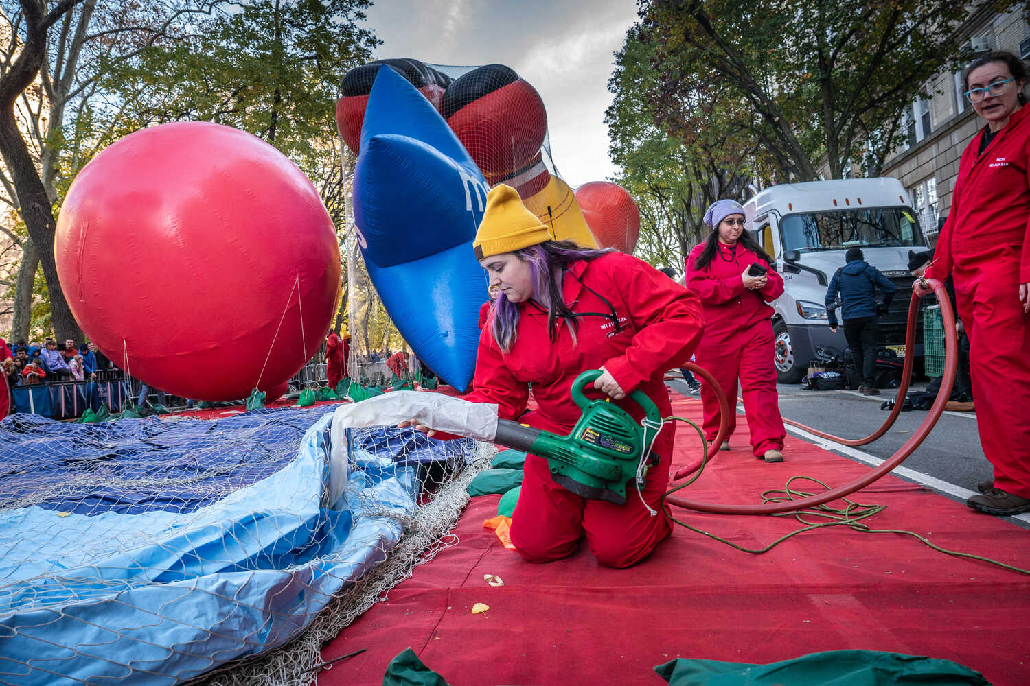 Workers inflating balloons for Macy’s Thanksgiving Day Parade outside the Museum of Natural History on Wednesday.